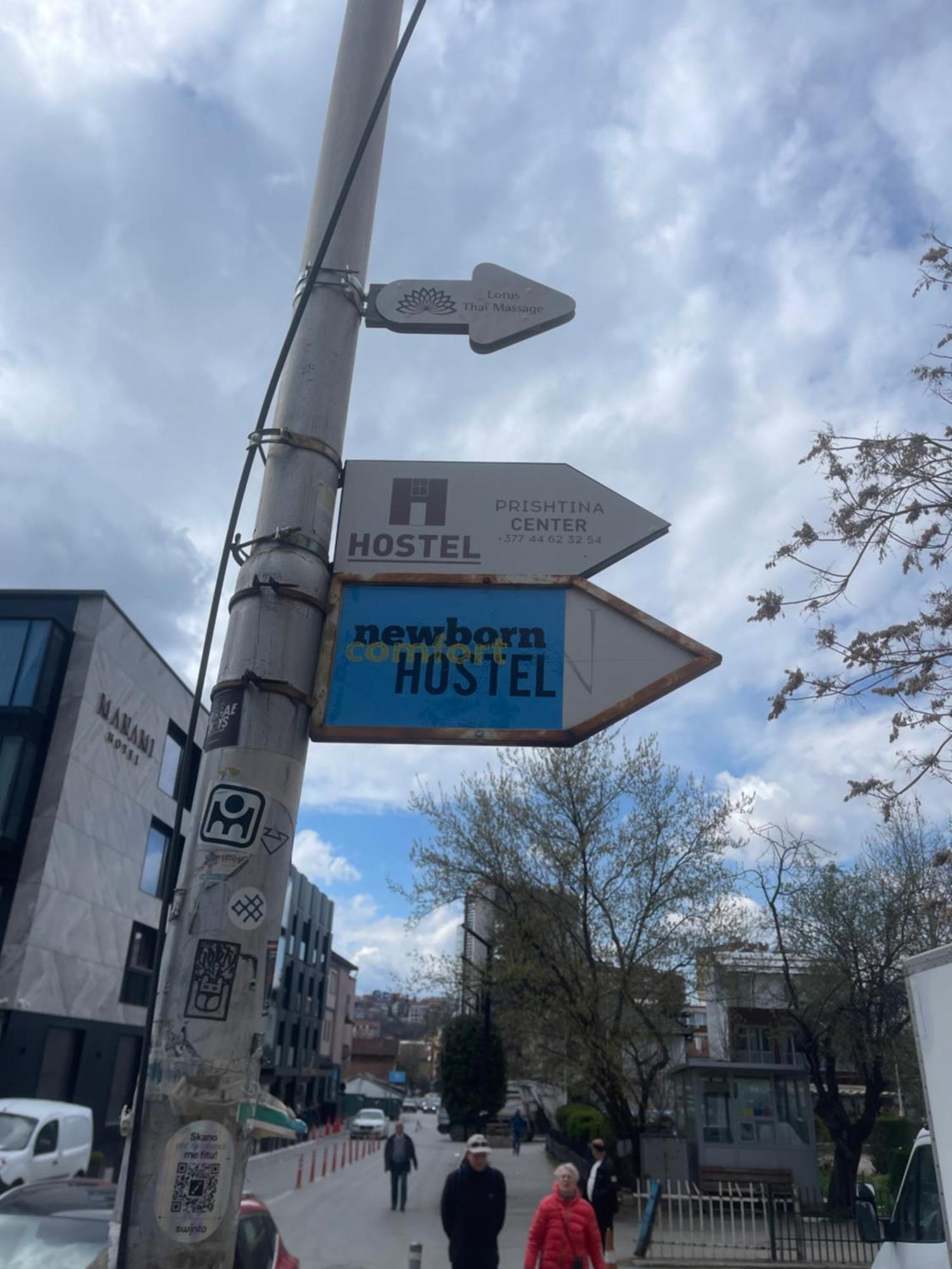Newborn Comfort Hostel The Biggest Hostel Of Town With Best Location Pristina Eksteriør billede